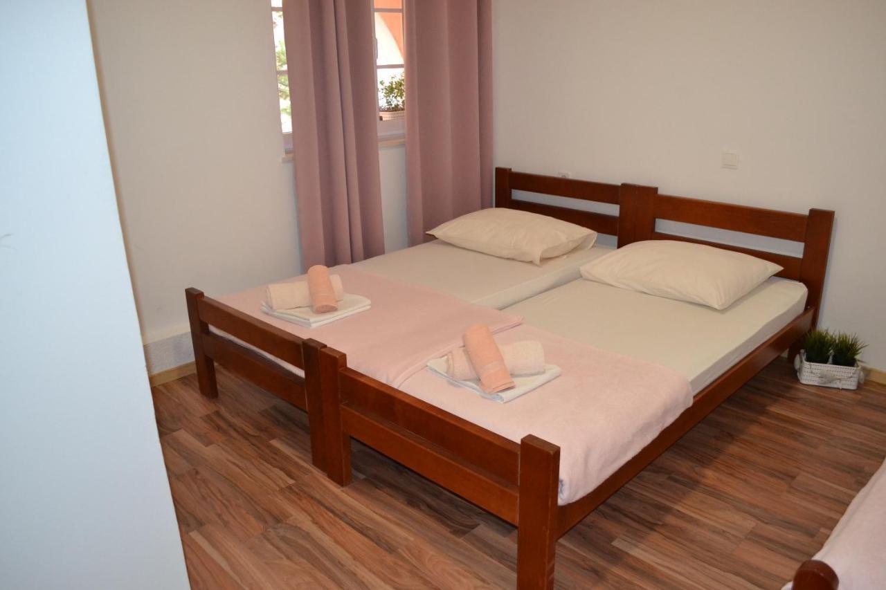 Apartments Rem Novaglia Esterno foto