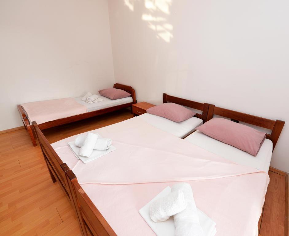 Apartments Rem Novaglia Esterno foto